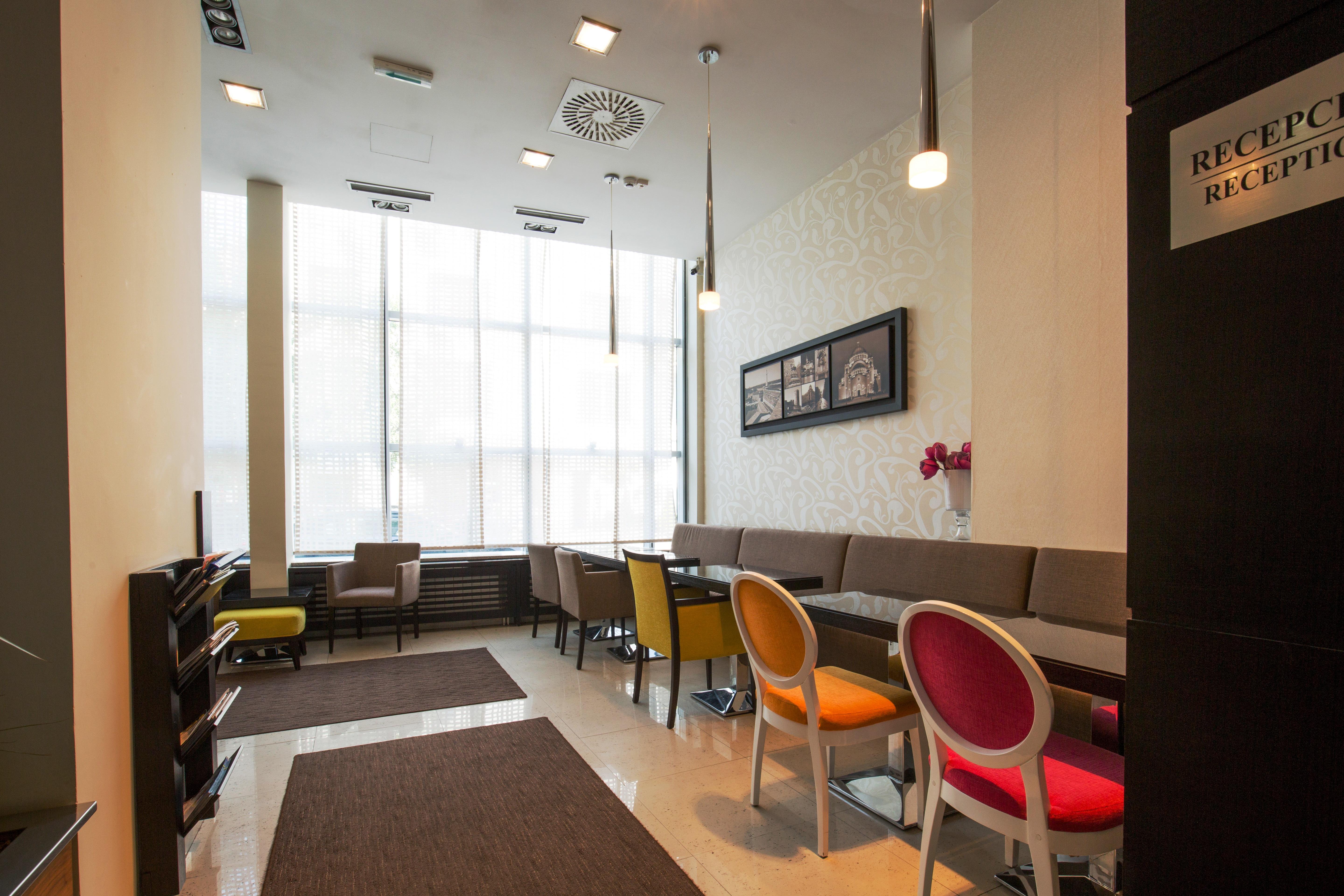 Garni Nevski Hotel